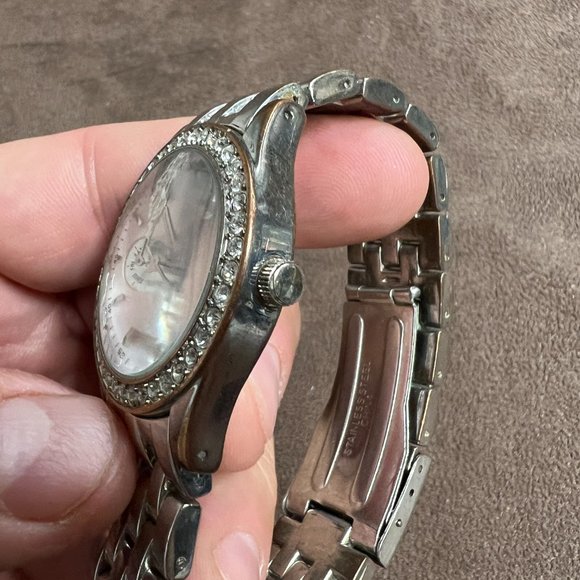 Vintage Women's George Watch‎ Silver Tone Crystals On Case - Picture 4 of 9